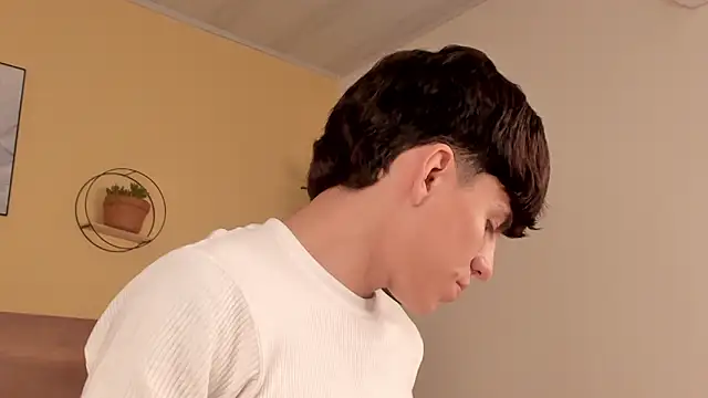 Snapshot of Angel_eros_ chatting on February 2026 12:40:01 PM Angel eros online show from February 2026 12:40:01 PM