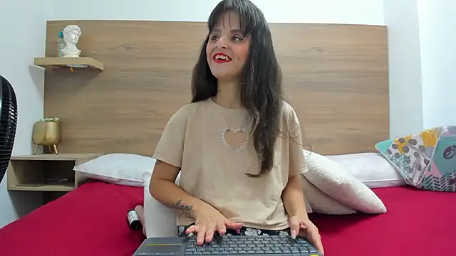 luz-miiaa online show from February 2026 11:44:02 AM