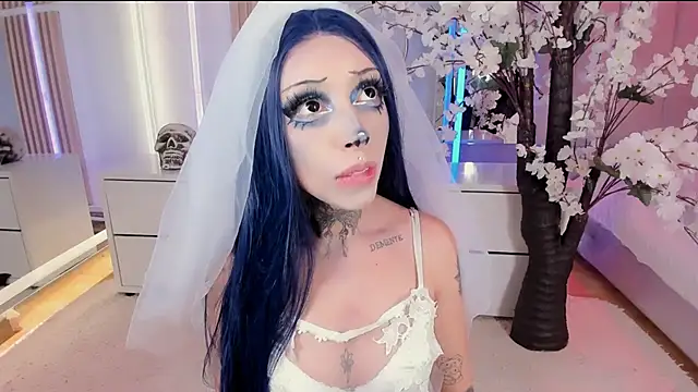 SalemBlackrose online show from April 2026 05:21:02 AM