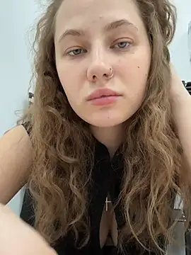 AsynaYuuki online show from March 2026 05:57:02 PM