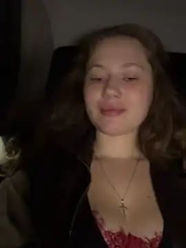 AsynaYuuki online show from April 2026 06:42:02 PM