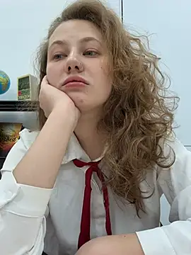 AsynaYuuki online show from April 2026 07:53:01 PM