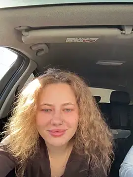 AsynaYuuki online show from March 2026 12:18:02 PM