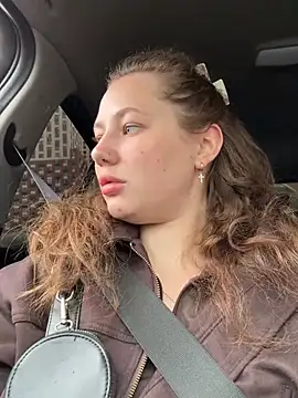 AsynaYuuki online show from April 2026 10:44:02 AM