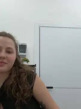 AsynaYuuki online show from March 2026 06:19:02 PM