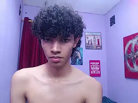 Snapshot of bigcock_twinks chatting on February 2026 06:26:01 AM bigcock twinks online show from February 2026 06:26:01 AM