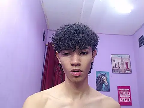 Snapshot of bigcock_twinks chatting on February 2026 11:26:02 PM bigcock twinks online show from February 2026 11:26:02 PM