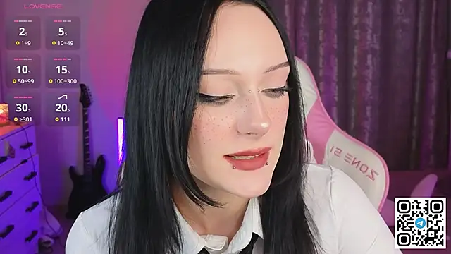 amyfallinlove online show from February 2026 03:01:02 PM