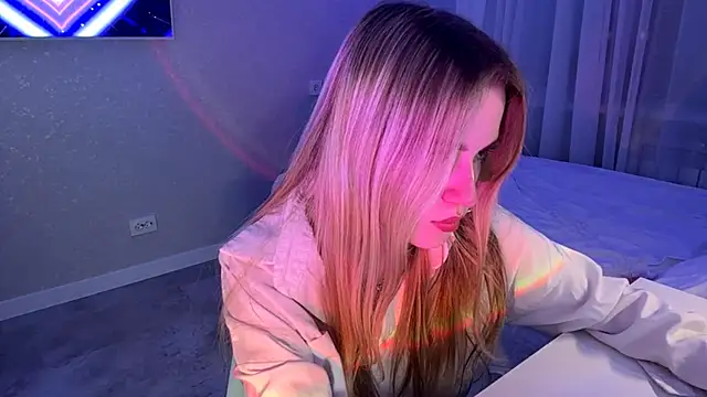 Between Eeys online show from March 2026 04:30:01 PM