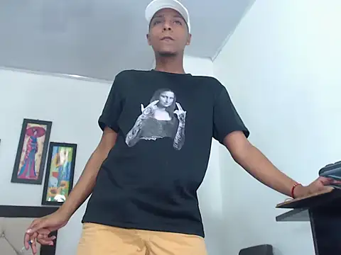 Snapshot of hotboyluxe chatting on February 2026 03:02:02 AM hotboyluxe online show from February 2026 03:02:02 AM