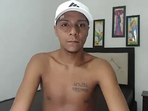 Snapshot of hotboyluxe chatting on February 2026 03:07:02 AM hotboyluxe online show from February 2026 03:07:02 AM