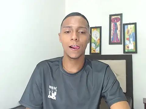 Snapshot of hotboyluxe chatting on March 2026 03:24:01 AM hotboyluxe online show from March 2026 03:24:01 AM