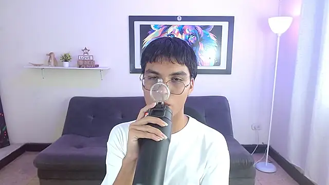 Maecum18 online show from April 2026 08:56:01 PM