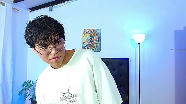 Maecum18 online show from February 2026 08:58:01 PM