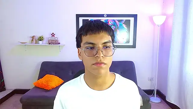 Maecum18 online show from March 2026 08:32:02 PM