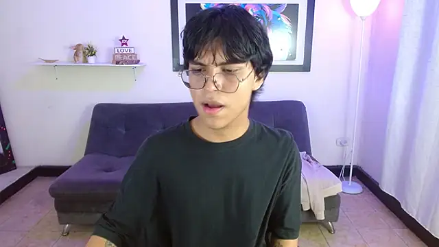 Maecum18 online show from February 2026 08:39:02 PM