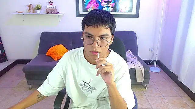 Maecum18 online show from March 2026 09:48:01 PM