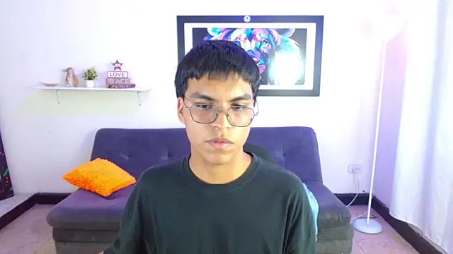 Maecum18 online show from March 2026 09:03:01 PM