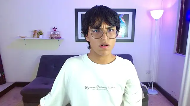 Maecum18 online show from February 2026 08:50:02 PM