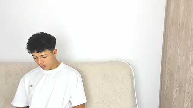 Snapshot of _Alex_Colton chatting on February 2026 10:09:01 PM Alex Colton online show from February 2026 10:09:01 PM