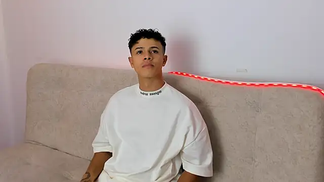  Alex Colton online show from May 2026 10:02:02 PM