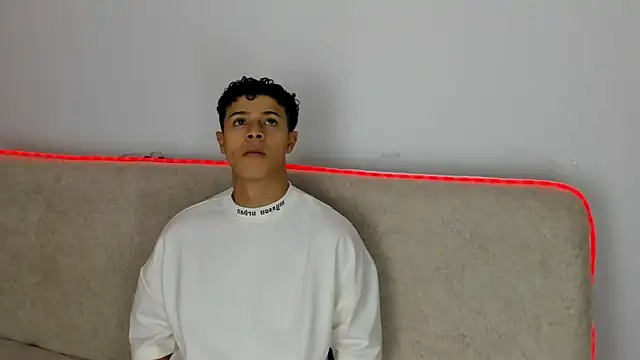  Alex Colton online show from April 2026 10:07:02 PM