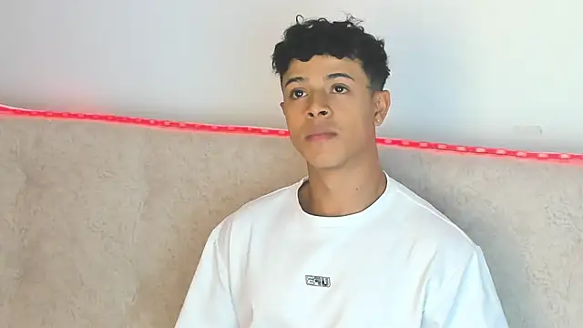 Snapshot of _Alex_Colton chatting on February 2026 10:10:02 PM Alex Colton online show from February 2026 10:10:02 PM