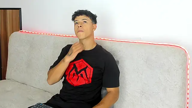 Snapshot of _Alex_Colton chatting on February 2026 10:21:01 PM Alex Colton online show from February 2026 10:21:01 PM