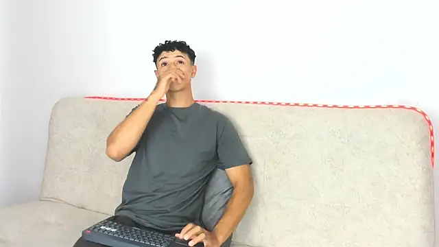  Alex Colton online show from April 2026 10:05:02 PM