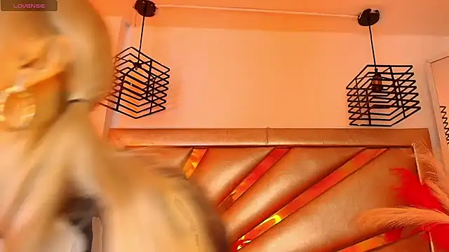 Mariluu  online show from March 2026 02:01:02 PM