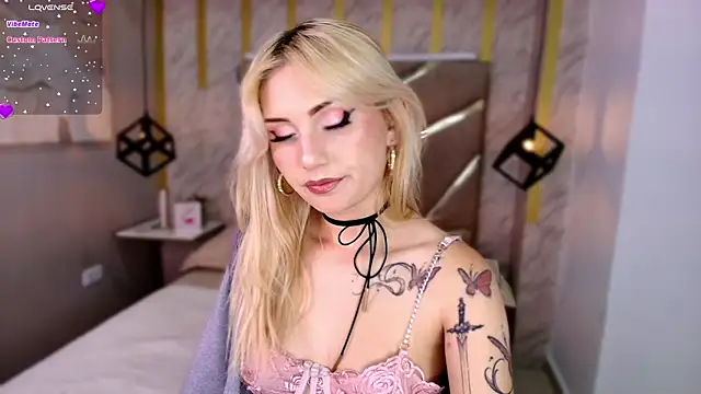 Mariluu  online show from April 2026 01:25:02 PM