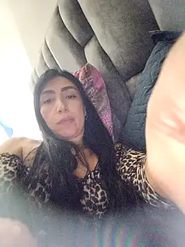 Mia Davis   online show from March 2026 12:32:02 AM