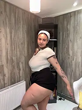 BabyChanntal online show from April 2026 01:06:02 PM