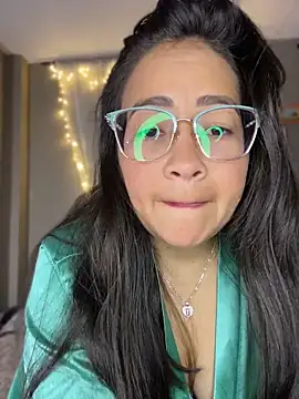 alisbloom online show from April 2026 06:26:02 PM