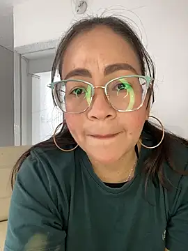 alisbloom online show from February 2026 06:06:01 PM