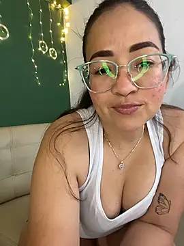 alisbloom online show from March 2026 06:13:02 PM