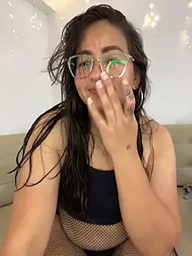 alisbloom online show from February 2026 06:08:02 PM