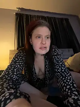 Snapshot of JulietteLatte chatting on February 2026 02:32:01 AM JulietteLatte online show from February 2026 02:32:01 AM