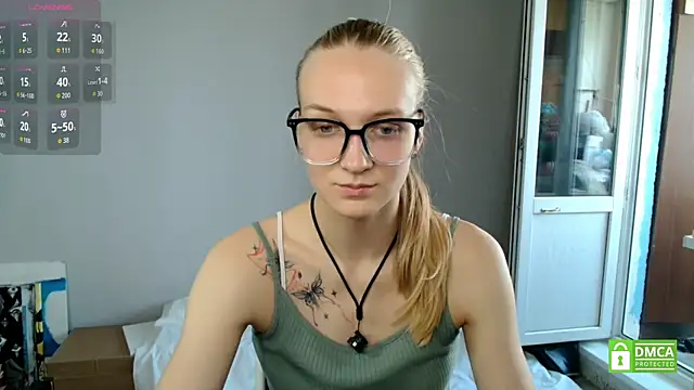 Snapshot of Alex-wer chatting on July 2026 08:43:01 AM Alex-wer online show from July 2026 08:43:01 AM