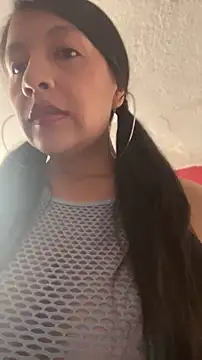 Bamby08 online show from April 2026 06:30:02 PM