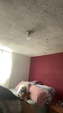 Bamby08 online show from April 2026 07:17:02 PM