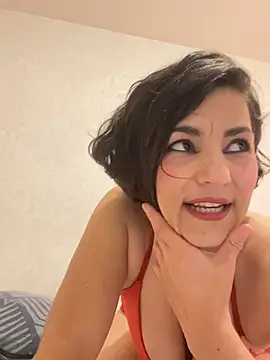 eva luz online show from March 2026 09:41:01 PM