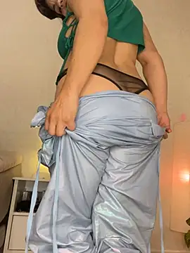 eva luz online show from June 2026 08:21:01 PM