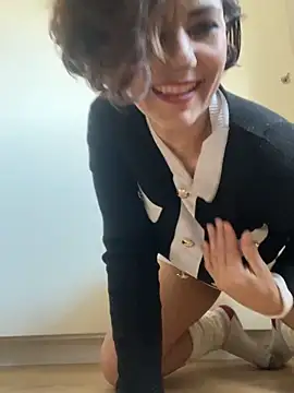 eva luz online show from March 2026 01:33:01 PM