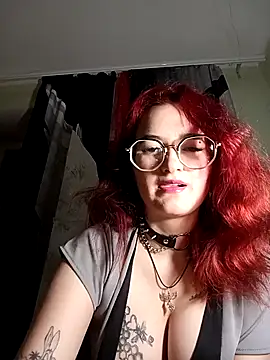 Persefoha online show from May 2026 08:33:02 PM