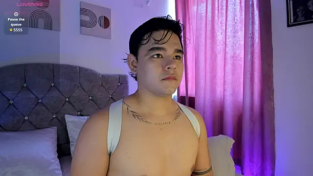 Snapshot of NoahVance chatting on February 2026 03:56:02 PM NoahVance online show from February 2026 03:56:02 PM