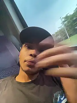 Snapshot of Alejandroo_Montenegro chatting on February 2026 08:41:02 PM Alejandroo Montenegro online show from February 2026 08:41:02 PM