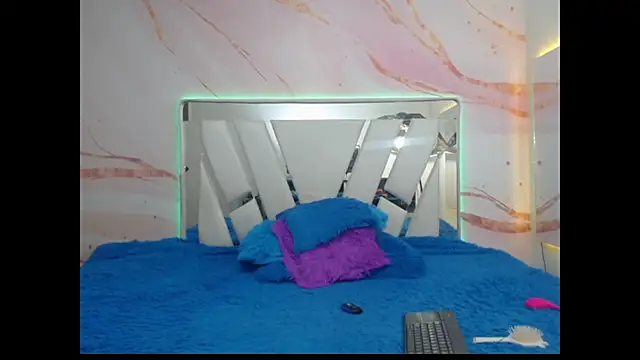 Snapshot of MayteLove chatting on February 2026 06:37:01 AM MayteLove online show from February 2026 06:37:01 AM