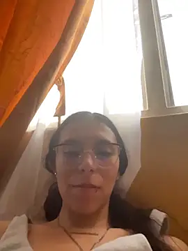 Snapshot of MayteLove chatting on February 2026 10:05:01 PM MayteLove online show from February 2026 10:05:01 PM