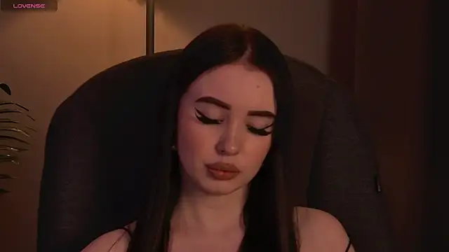 ArianaLim online show from April 2026 03:49:01 PM